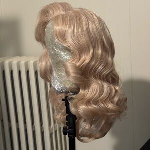 Blonde wig
